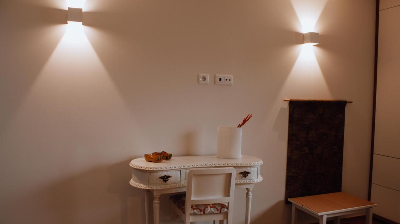 Rota - Opo Airport House Apartment Maia  Bagian luar foto